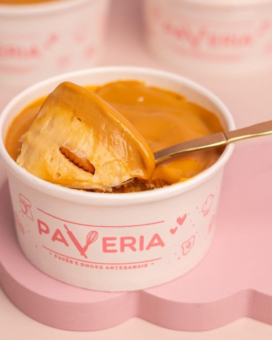 Pavê de doce de leite caseiro com ganache por cima